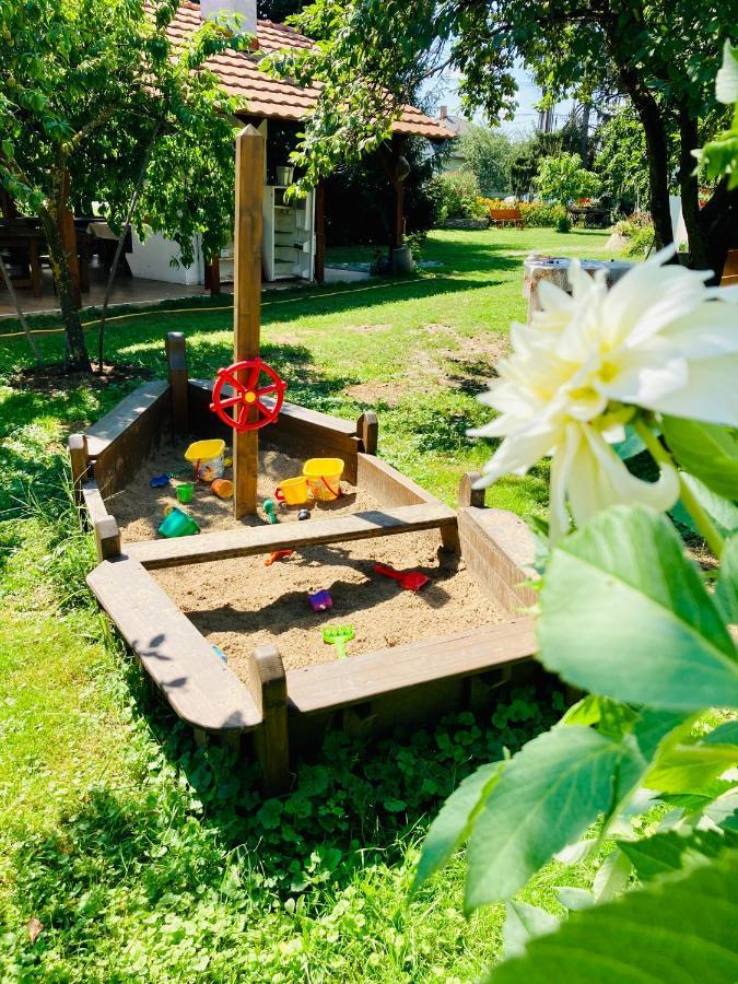 Ubytovanie U Aranky Cierna nad Tisou Exteriör bild